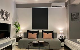 Lux Studio Apartment